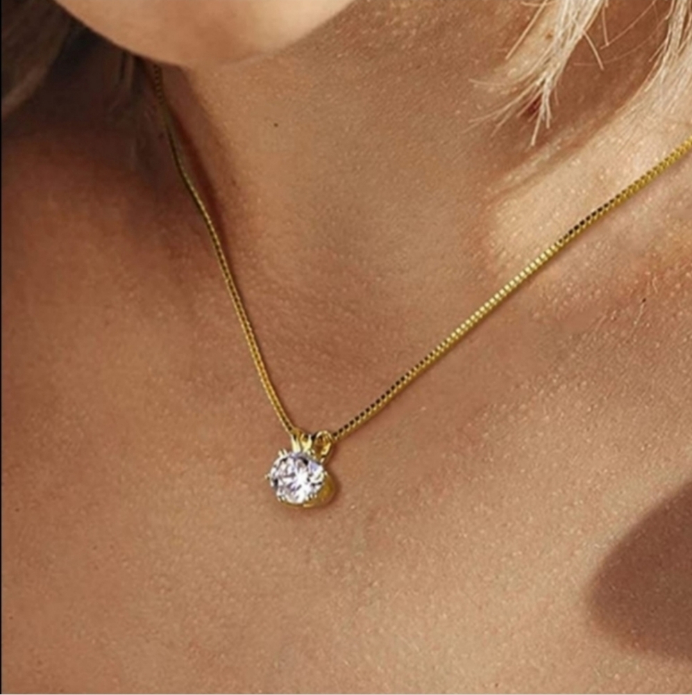 18K Yellow Gold 1 Ct Certified Diamond Pendant Necklace